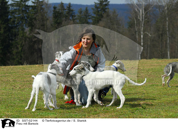 Frau mit Barsois / woman with Borzois / SST-02144