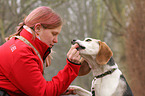 Frau und Beagle