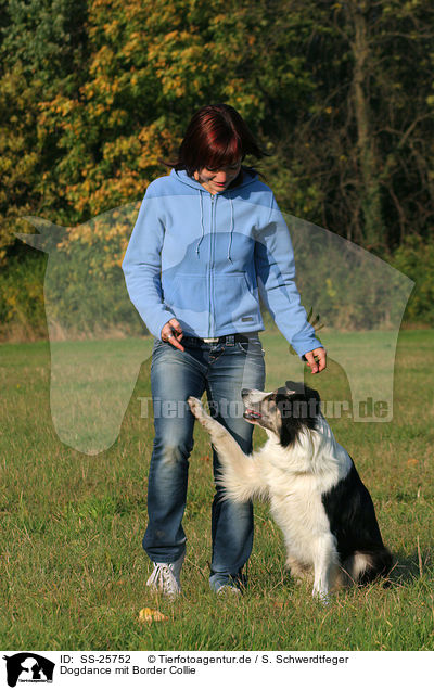 Dogdance mit Border Collie / dogdance with Border Collie / SS-25752