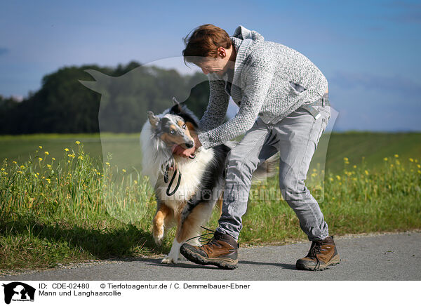 Mann und Langhaarcollie / man and longhaired Collie / CDE-02480