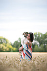 Frau mit Jack Russell Terrier