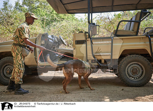 Antiwilderereinheit / antipoaching unit / JR-04975