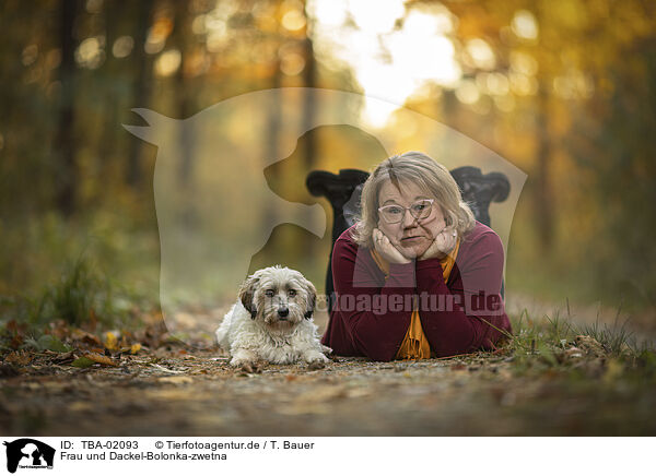 Frau und Dackel-Bolonka-zwetna / woman and Dachshund-Bolonka-zwetna / TBA-02093