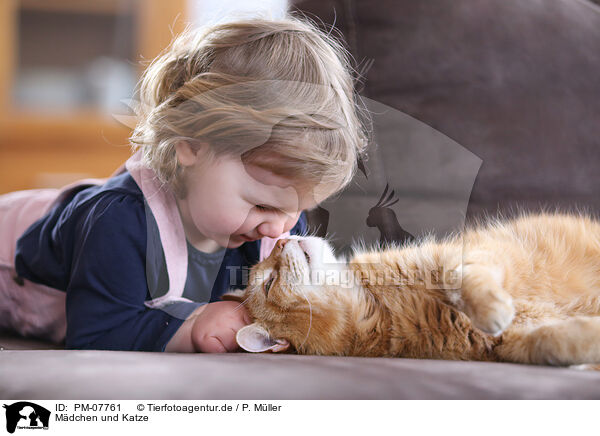 Mdchen und Katze / girl and cat / PM-07761