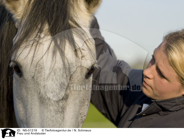 Frau und Andalusier / woman and Andalusian horse / NS-01218