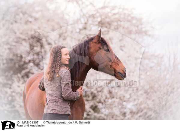 Frau und Andalusier / woman and Andalusian Horse / MAS-01307