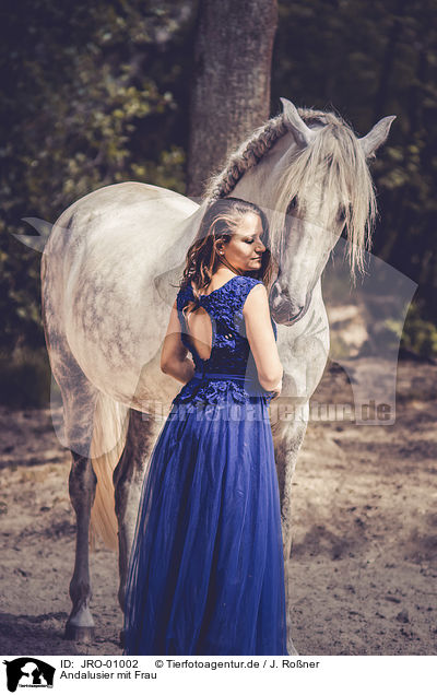 Andalusier mit Frau / Andalusian Horse with a woman / JRO-01002