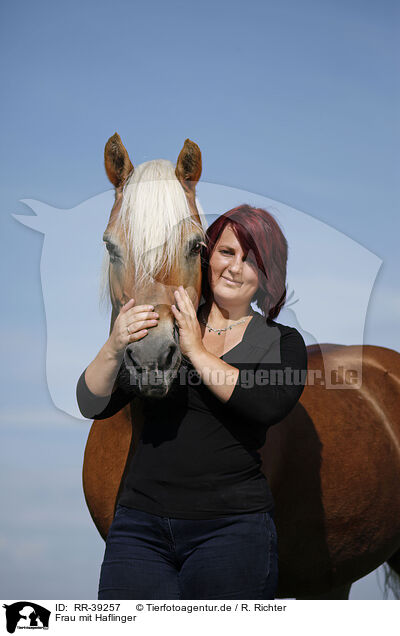 Frau mit Haflinger / woman with horse / RR-39257