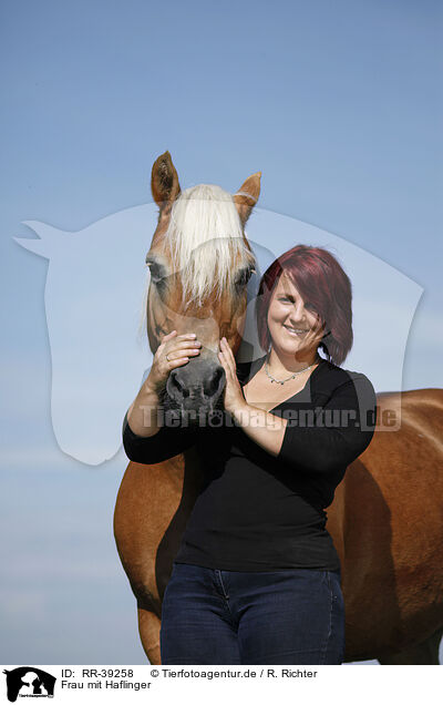 Frau mit Haflinger / woman with horse / RR-39258