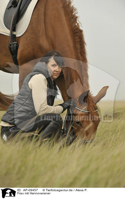 Frau mit Hannoveraner / woman with Hanoverian horse / AP-09457