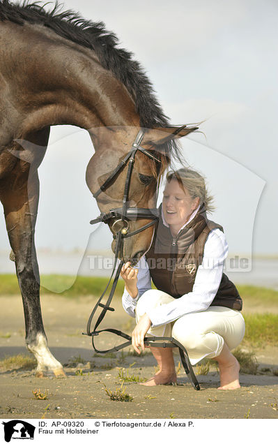 Frau mit Holsteiner / woman with Holsteiner warmblood / AP-09320