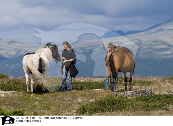 Frauen und Pferde / woman and horses / EH-01618