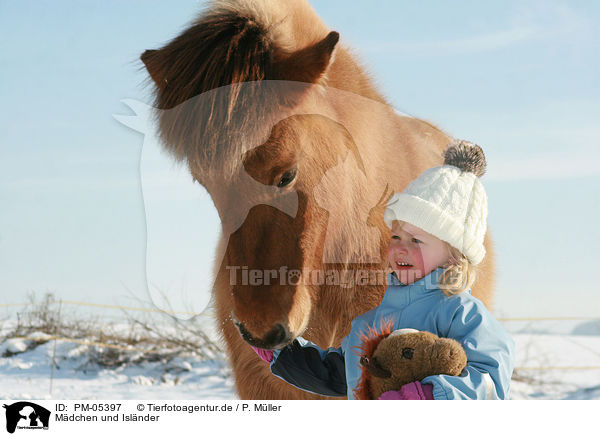 Mdchen und Islnder / girl and Icelandic horse / PM-05397