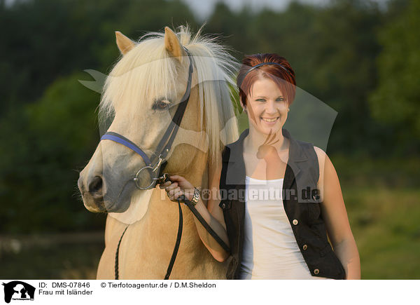 Frau mit Islnder / woman with Icelandic horse / DMS-07846