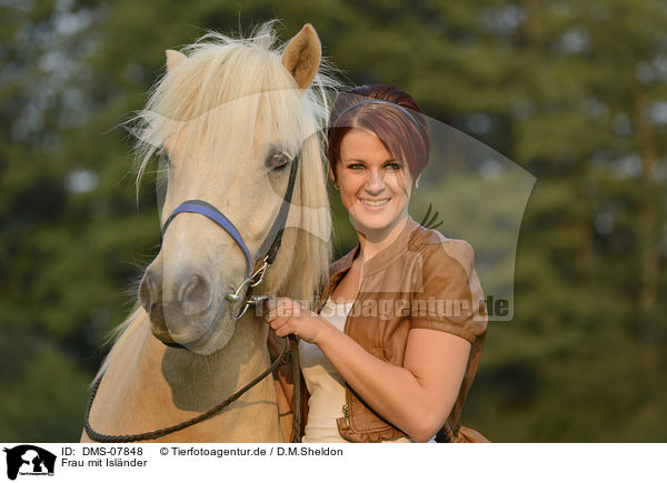 Frau mit Islnder / woman with Icelandic horse / DMS-07848