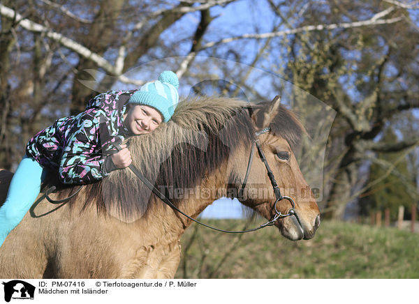 Mdchen mit Islnder / girl with Icelandic Horse / PM-07416