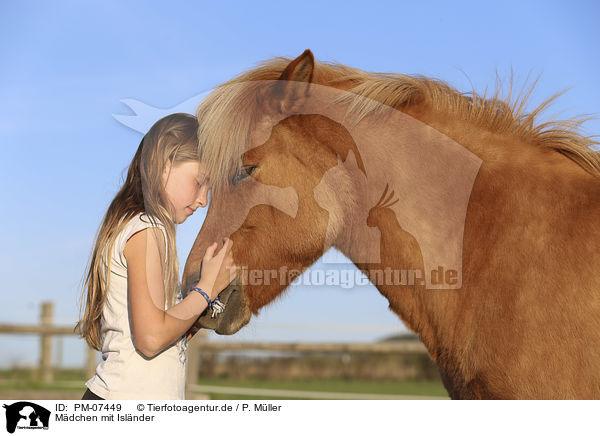 Mdchen mit Islnder / girl with Icelandic Horse / PM-07449