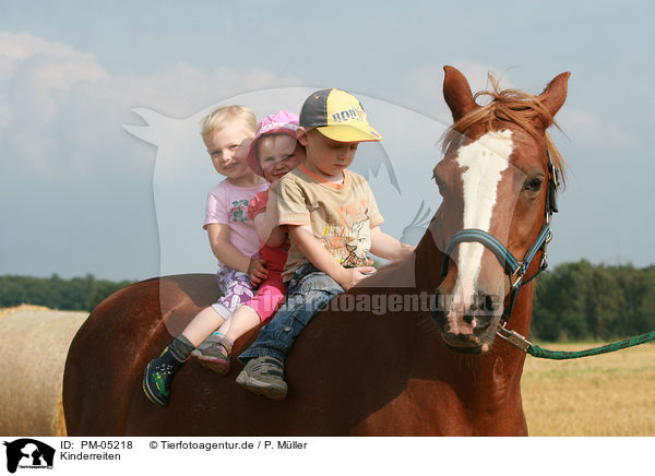 Kinderreiten / riding kids / PM-05218