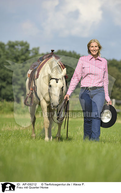 Frau mit Quarter Horse / woman with Quarter Horse / AP-09212