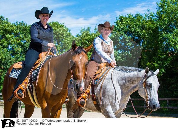 Westernreiter mit Pferden / SST-16930