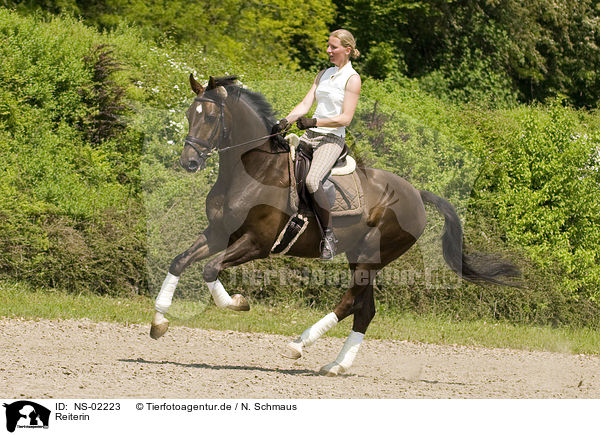 Reiterin / horsewoman / NS-02223