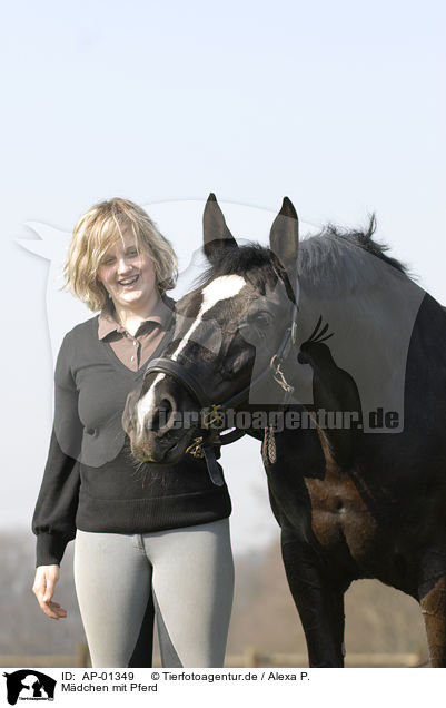 Mdchen mit Pferd / girl with horse / AP-01349