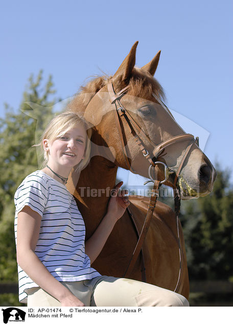 Mdchen mit Pferd / girl with horse / AP-01474