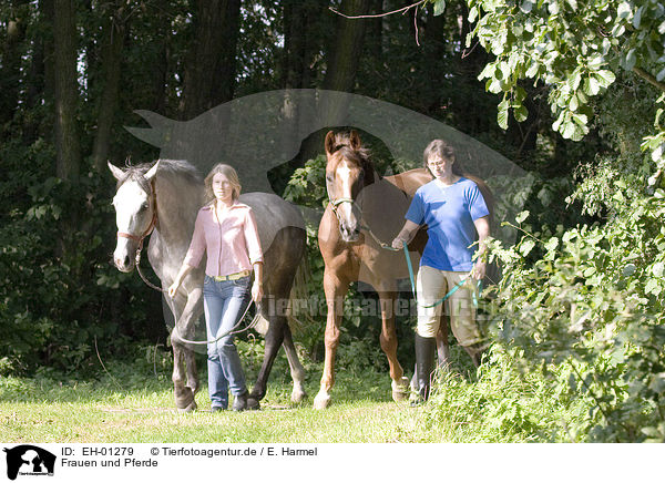 Frauen und Pferde / woman and horses / EH-01279