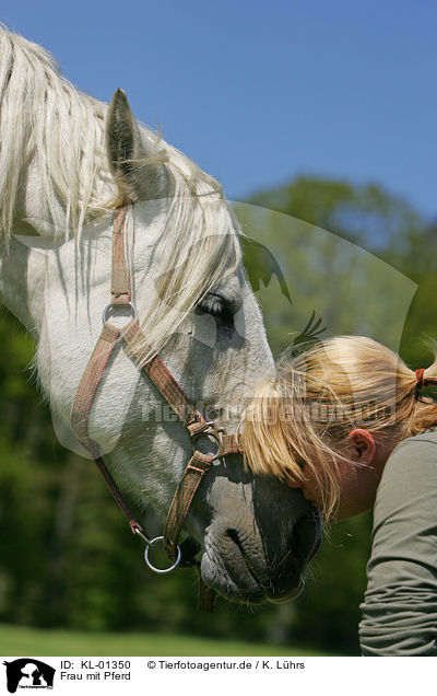 Frau mit Pferd / woman with horse / KL-01350